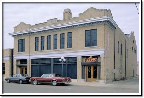 &Eacute;difice municipal et auditorium de Virden