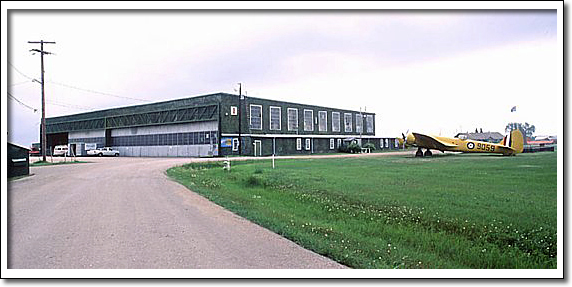 Hangar du Programme d'entra&icirc;nement a&eacute;rien du Commonwealth